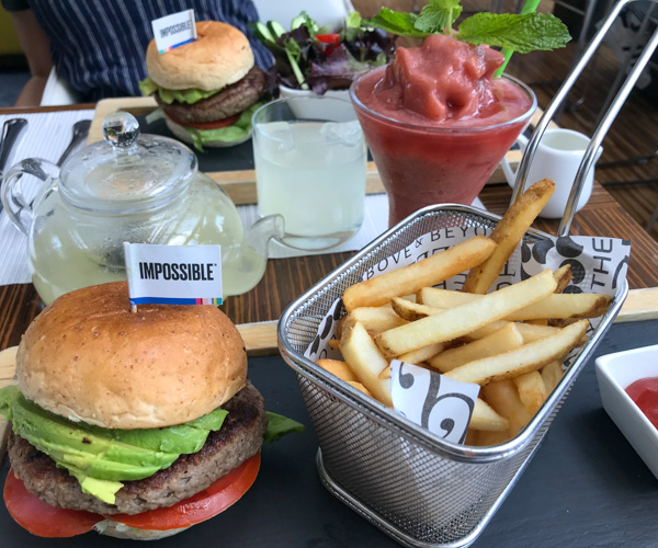 GREEN Impossible burger