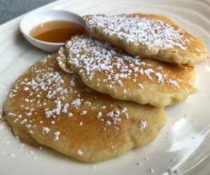 Amilla Fushi - Vegan Pancakes