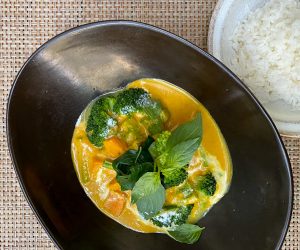 Shinta Mani Angkor vegan yellow curry