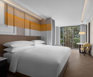 Madi Paidi_Topaz_Deluxe_King