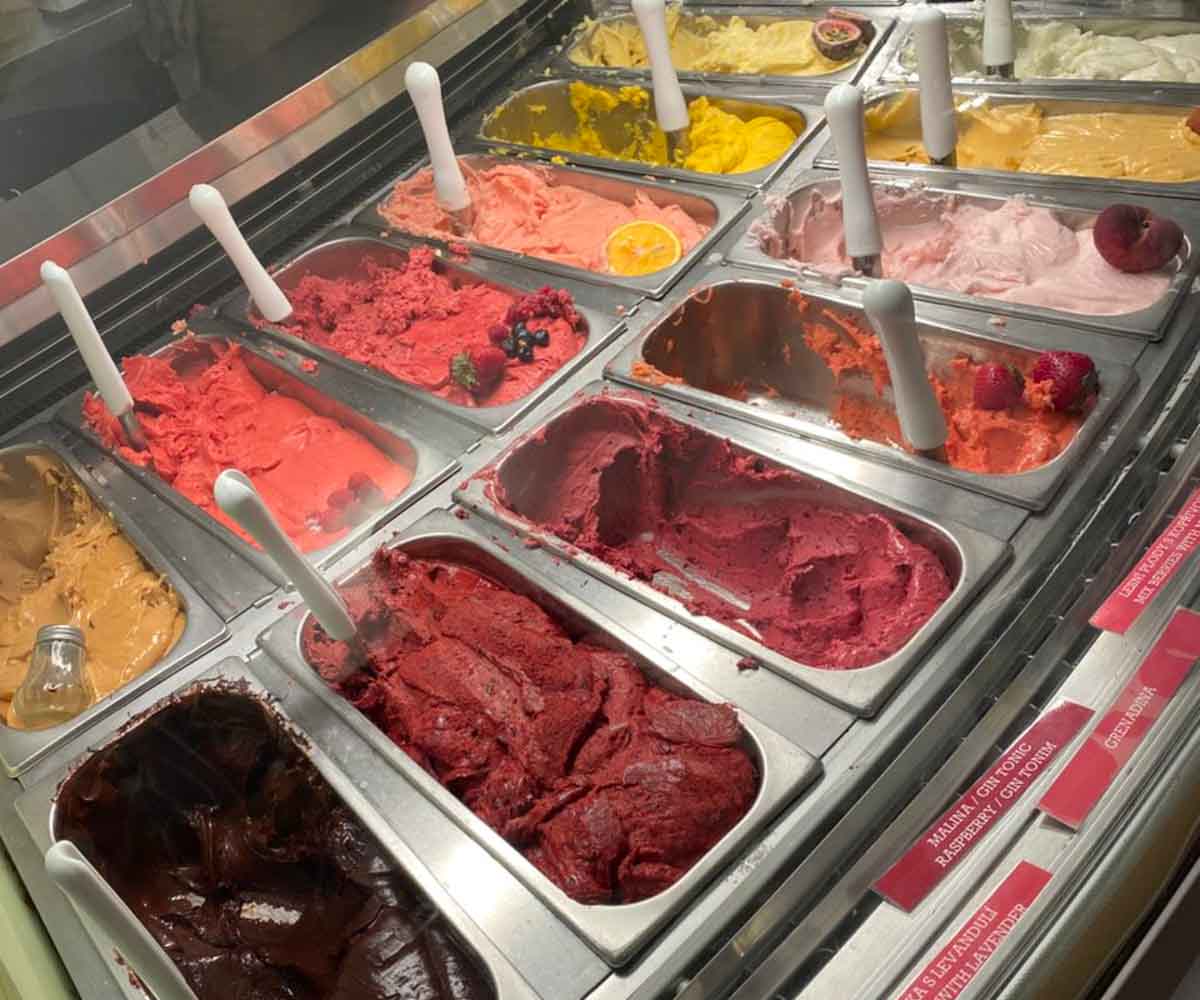 creme de la creme vegan ice creams