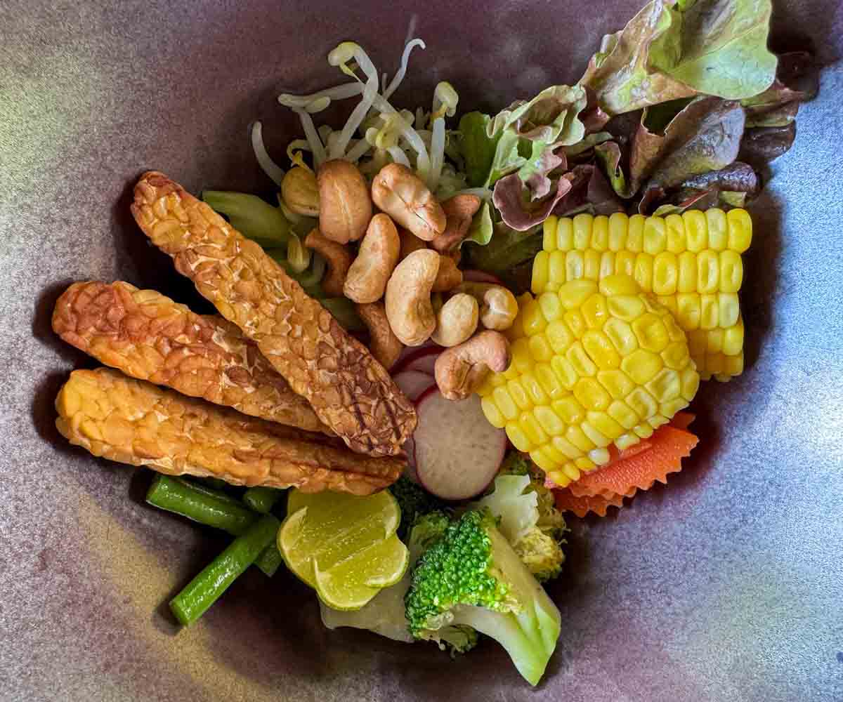 Kamalaya vegan tempeh salad Kamalaya vegan tempeh salad